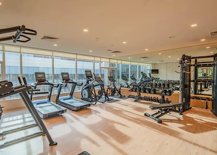 1br Modern In Dt Highrise With Gym, Parking, Pool And W-d Apartment *